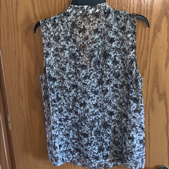 Tahari Multi Color Patterned Blouse - Picture 3 of 3